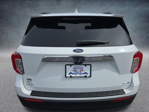 Used 2020 Ford Explorer XLT AWD/4WD image 14
