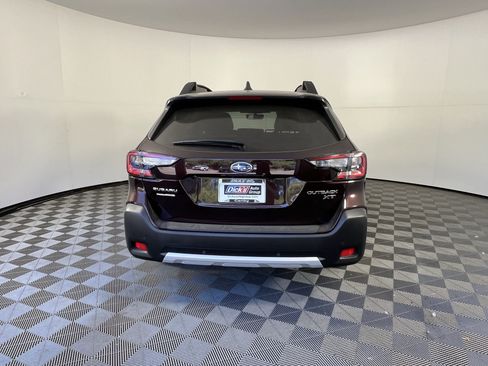 Used 2023 Subaru Outback Limited XT AWD/4WD image 4