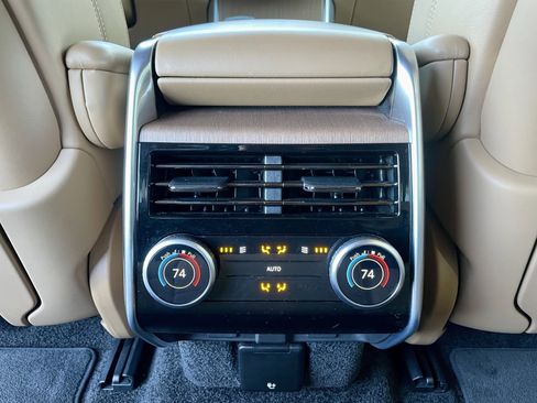 Certified 2024 Land Rover Range Rover Long Wheelbase SE image 26