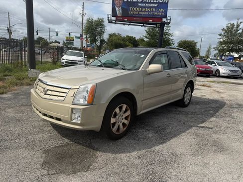 Used 2008 Cadillac SRX w/ Utility Package RWD image 2