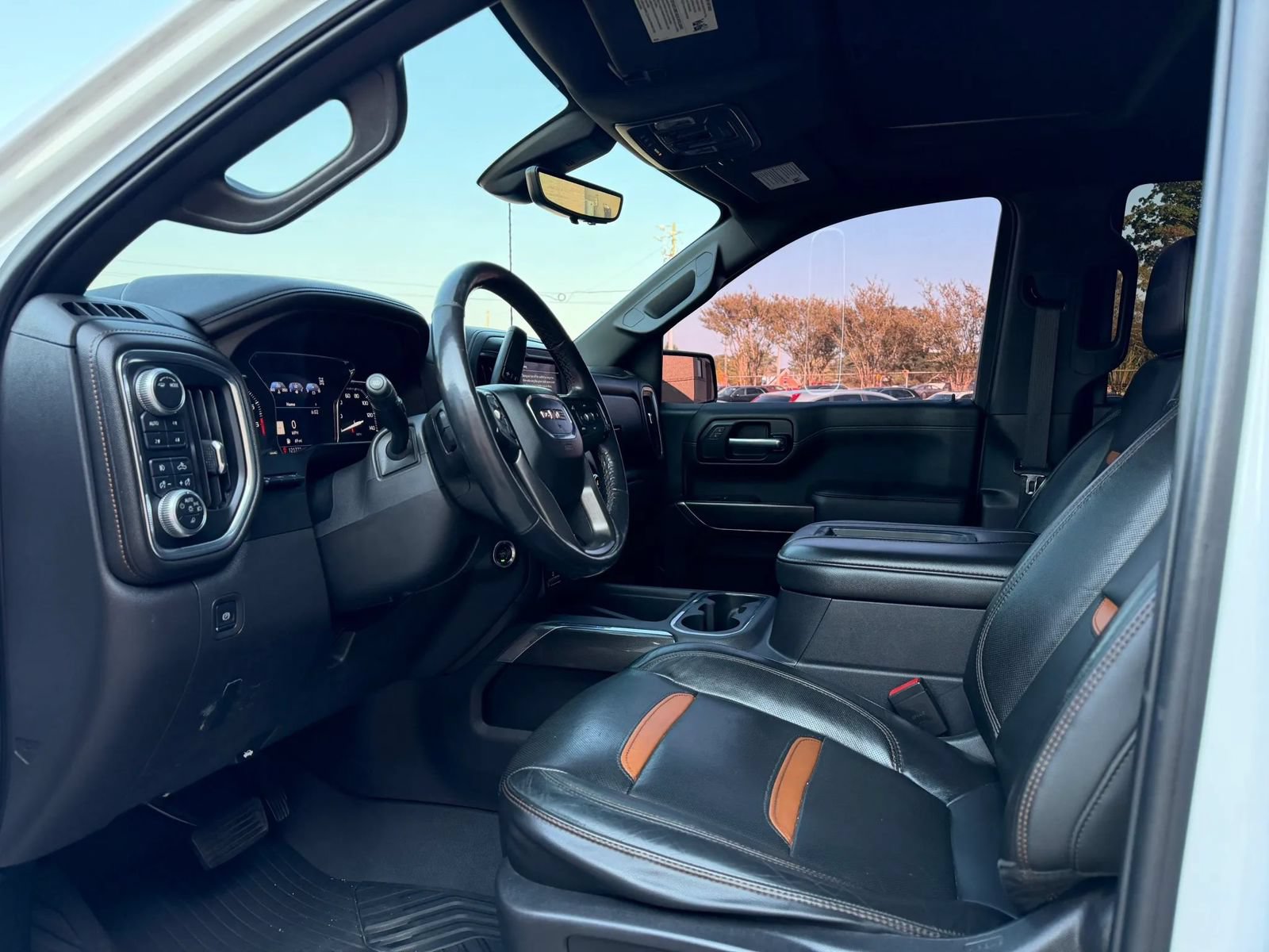 Used 2020 GMC Sierra 1500 AT4 w/ AT4 Premium Package AWD/4WD image 13