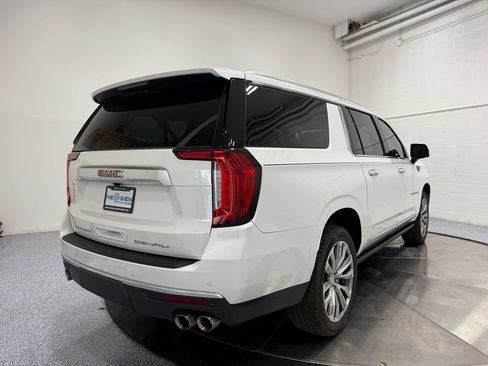 Used 2022 GMC Yukon XL Denali image 7