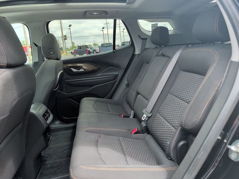 Used 2021 GMC Terrain SLE w/ Driver Convenience Package AWD/4WD image 18