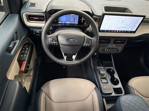 Used 2025 Ford Maverick Lariat image 22