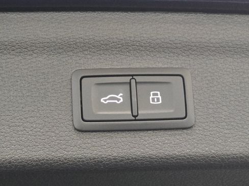 Used 2024 Audi Q3 2.0T Premium Plus image 22