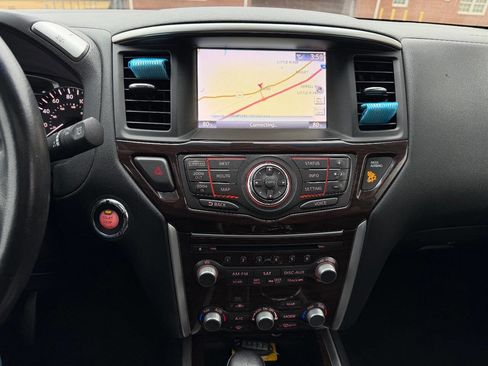 Used 2014 Nissan Pathfinder Platinum w/ Platinum Premium Package image 19