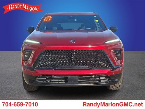 Used 2025 Buick Enclave Sport Touring w/ Super Cruise Package image 2