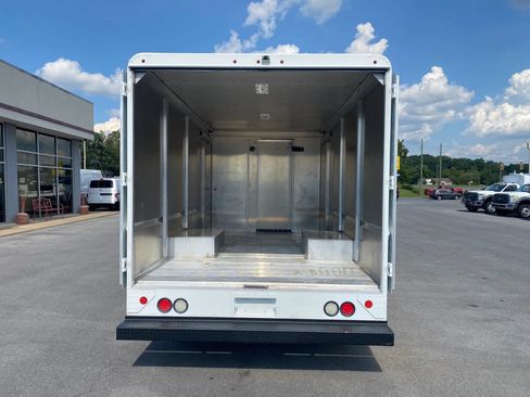 Used 2017 Ford E-350 and Econoline 350 Super Duty w/ A/C Prep Package RWD image 16