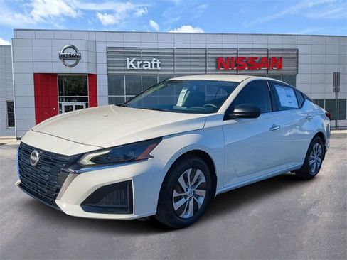 New 2025 Nissan Altima 2.5 S image 7