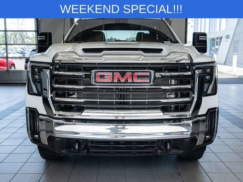 Used 2024 GMC Sierra 2500 SLE w/ SLE Value Package; AWD/4WD image 2