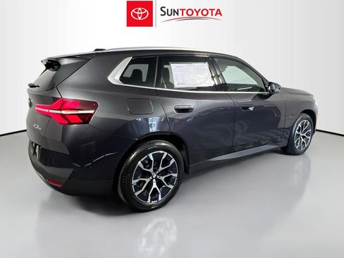 Used 2025 BMW X3 xDrive30i w/ Premium Package AWD/4WD image 4