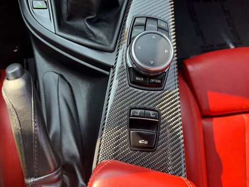 Used 2015 BMW M4 Convertible RWD image 30
