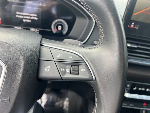 Used 2022 Audi Q5 2.0T Premium Plus w/ Premium Plus Package image 16