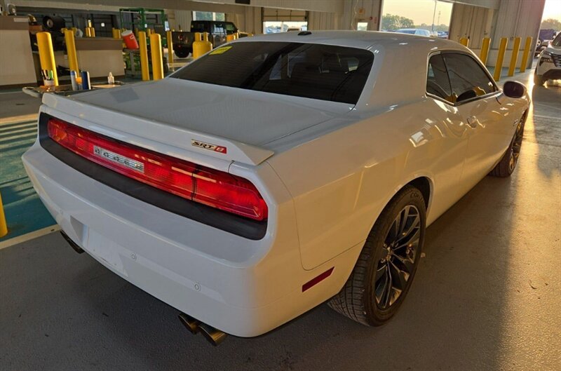 Used 2013 Dodge Challenger SRT8 w/ Harman Kardon Audio Group RWD image 7