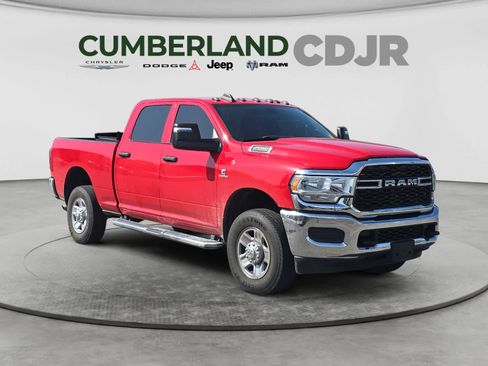 Used 2024 RAM 2500 Tradesman w/ Chrome Appearance Group AWD/4WD image 8