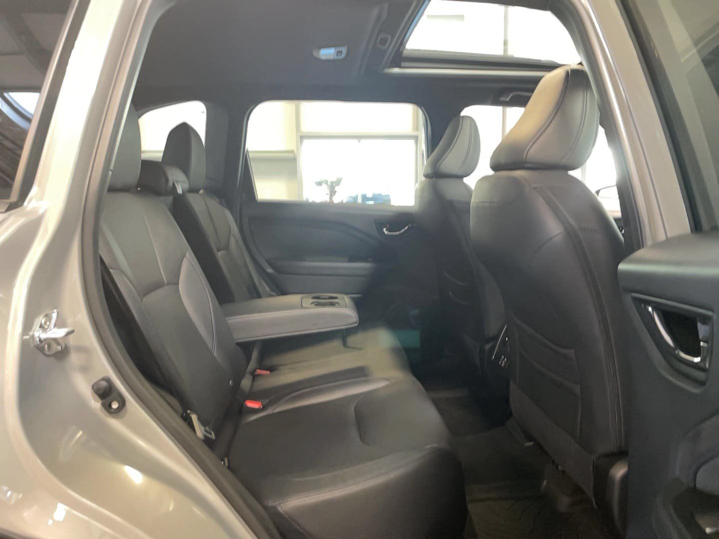 Used 2025 Subaru Forester Limited AWD/4WD image 14