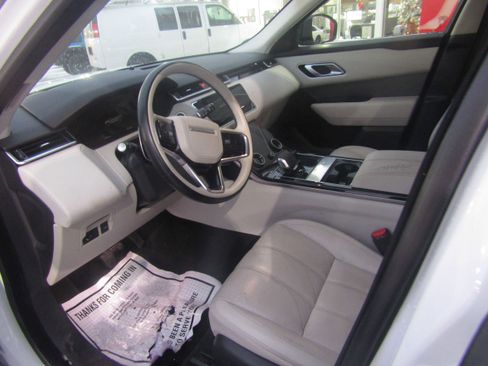 Used 2023 Land Rover Range Rover Velar S image 9