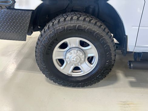 Used 2023 RAM 3500 Tradesman AWD/4WD image 7