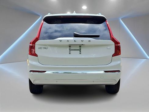 Used 2022 Volvo XC90 T8 Inscription Expression w/ Climate Package AWD/4WD image 6