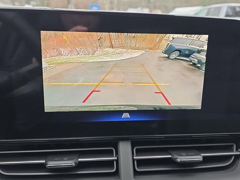 New 2025 Chevrolet Trax LT w/ Driver Confidence Package image 14