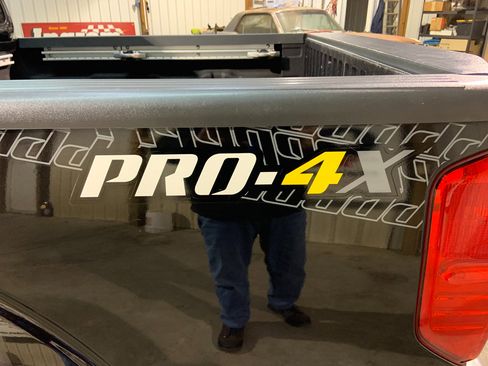 Used 2018 Nissan Frontier PRO-4X image 5