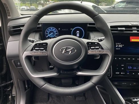 Used 2024 Hyundai Tucson Limited image 15