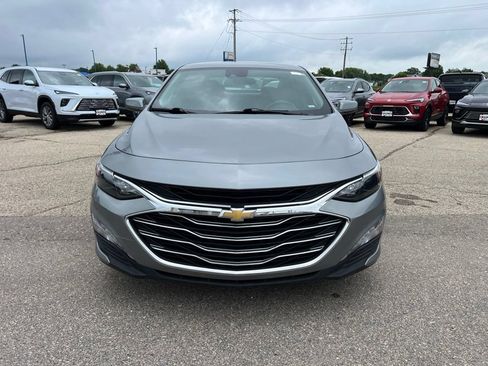 Used 2023 Chevrolet Malibu LT FWD image 3