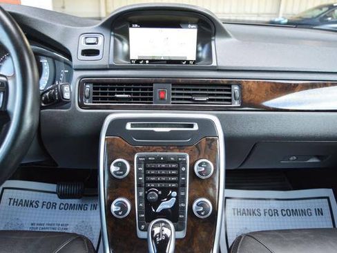 Used 2016 Volvo XC70 T5 Premier w/ Proximity Package FWD image 21
