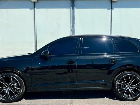 Used 2023 Audi Q7 3.0T Prestige w/ Prestige Package AWD/4WD image 2