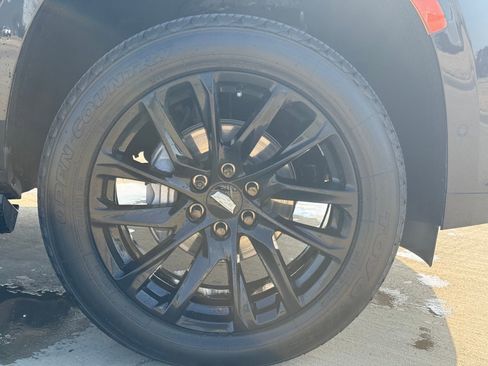 Certified 2023 Cadillac Escalade ESV Sport Platinum w/ LPO, ONYX Package image 9