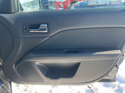 Used 2010 Ford Fusion SE image 27