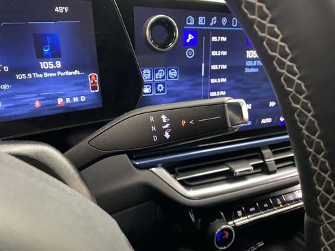 Used 2025 Chevrolet Equinox EV LT w/ Convenience Package image 25