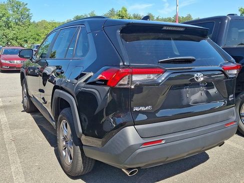 Used 2025 Toyota RAV4 XLE AWD/4WD image 6