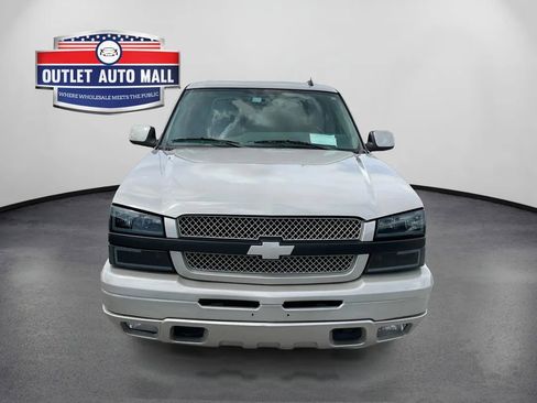 Used 2006 Chevrolet Avalanche Z66 w/ Sun And Sound Package image 8