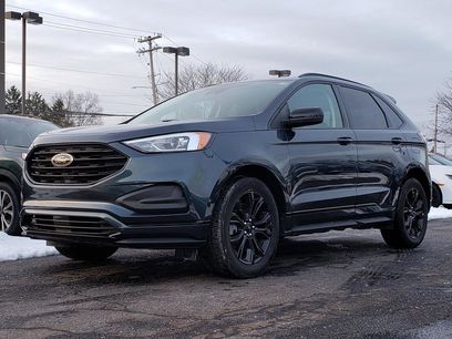 Used 2023 Ford Edge SE w/ Black Appearance Package