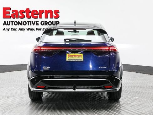 Used 2024 Nissan Ariya FWD image 6