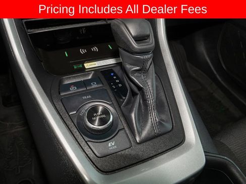 Used 2024 Toyota RAV4 AWD Hybrid image 15