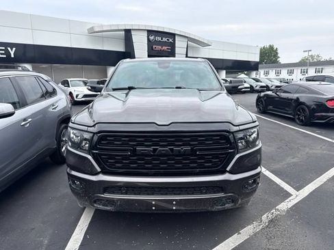 Used 2022 RAM 1500 Big Horn AWD/4WD image 3
