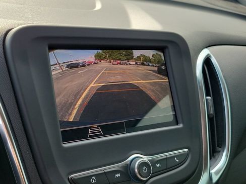 Used 2022 Chevrolet Equinox LT FWD image 33