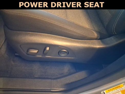 Used 2025 GMC Acadia Elevation image 18