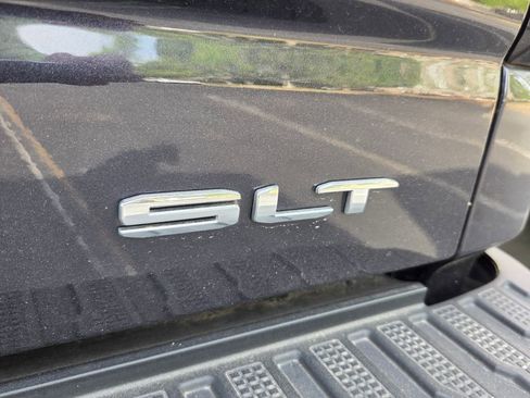 Used 2024 GMC Sierra 1500 SLT image 11
