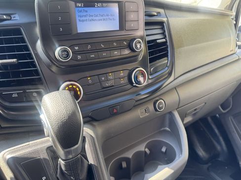 Used 2020 Ford Transit 250 Medium Roof image 9