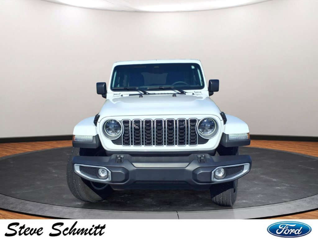 Used 2026 Jeep Wrangler Unlimited Sahara AWD/4WD image 25