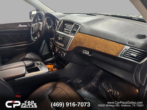 Used 2014 Mercedes-Benz GL 450 4MATIC image 25