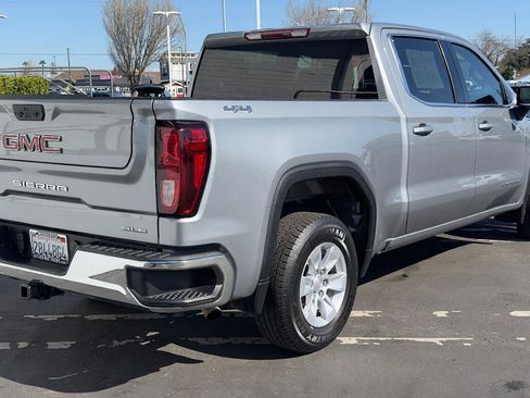 Used 2024 GMC Sierra 1500 SLE image 5
