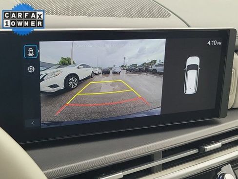 Used 2025 Hyundai Santa Fe SEL FWD image 32