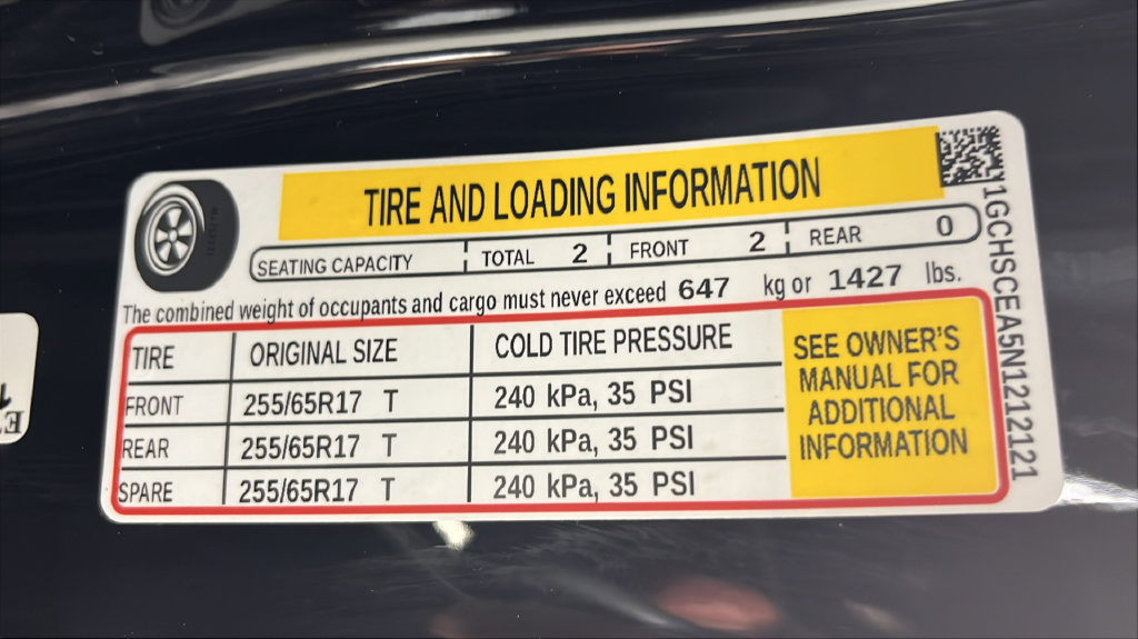 Used 2022 Chevrolet Colorado LT w/ Fleet Safety Package RWD image 35
