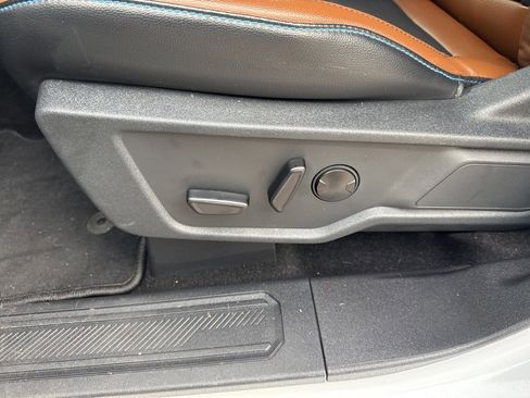 Used 2024 Ford Bronco Outer Banks image 15