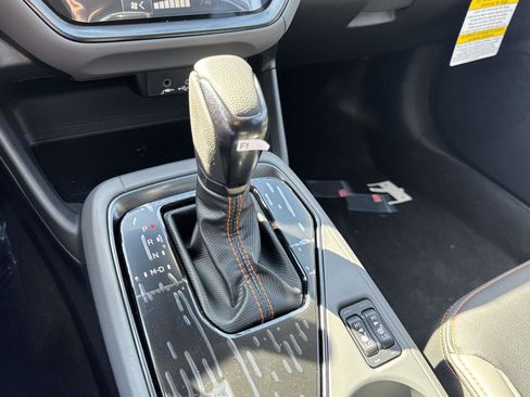 New 2026 Subaru Crosstrek 2.5i Limited w/ Crosstrek Mirror Package image 25