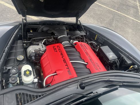 Used 2010 Chevrolet Corvette Z06 w/ Preferred Equipment Group RWD image 14